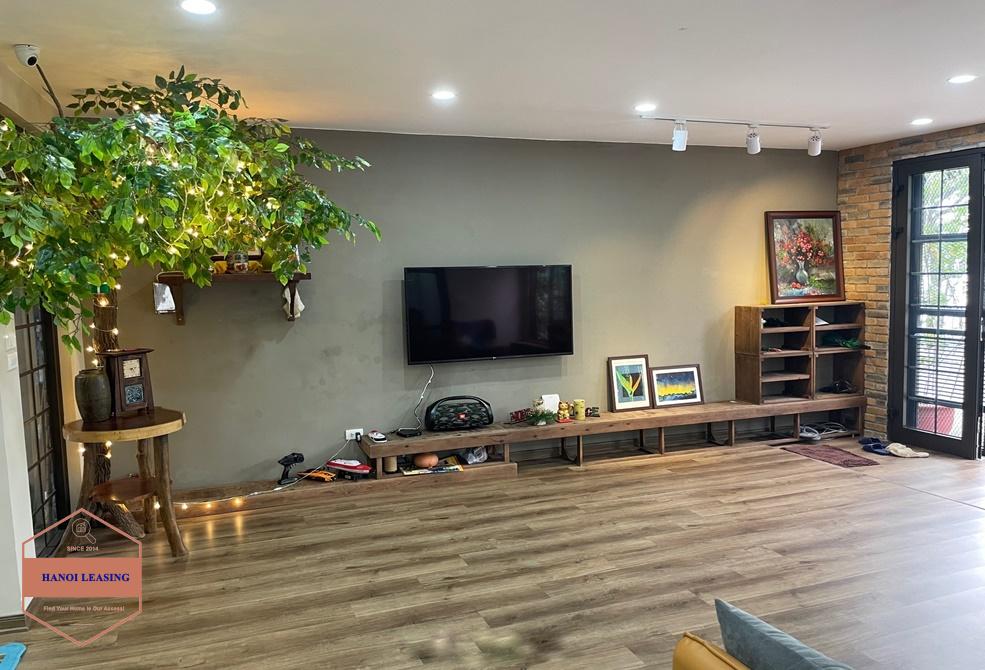 Beautiful 2 bedrooms garden house for rent in Tay Ho 