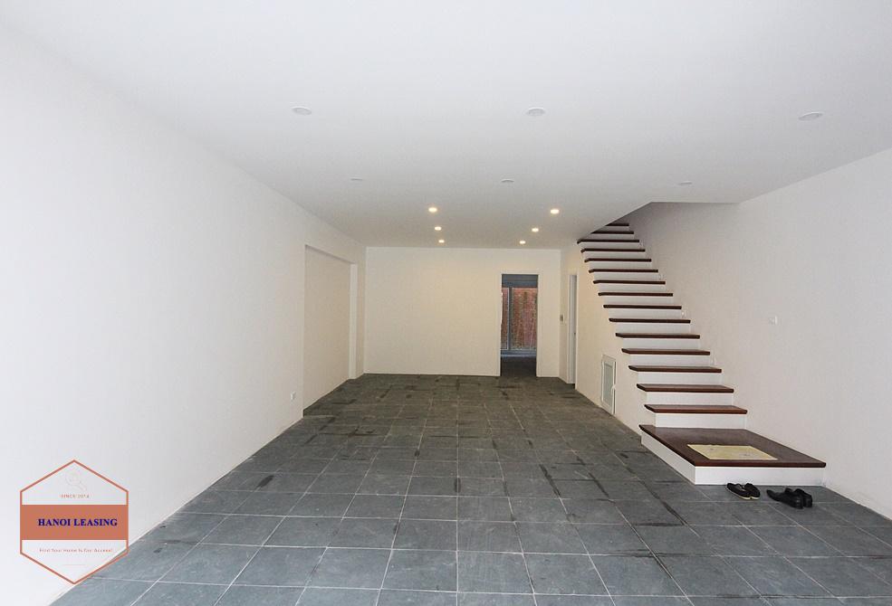 Beautiful large -sized house for rent on Dang Thai Mai, Tay Ho, Hanoi Beautiful large -sized house for rent on Dang Thai Mai, Tay Ho, Hanoi