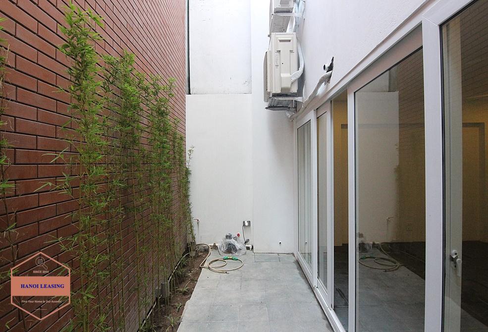 Beautiful large -sized house for rent on Dang Thai Mai, Tay Ho, Hanoi Beautiful large -sized house for rent on Dang Thai Mai, Tay Ho, Hanoi