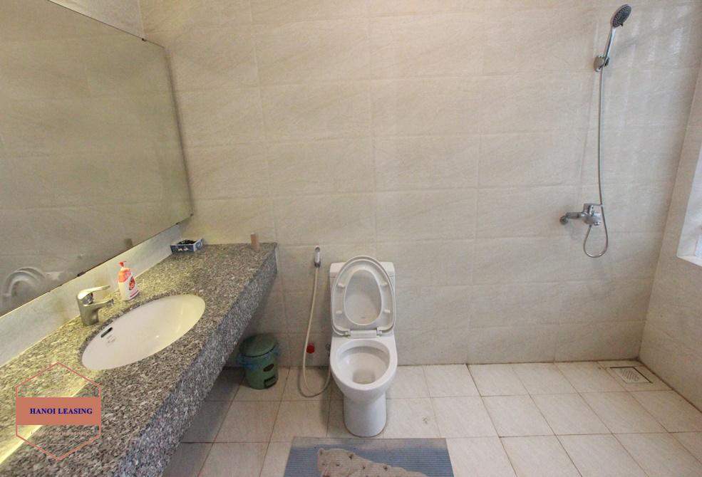 Beautiful house with large garden for rent in Tay Ho area, Hanoi Beautiful house with large garden for rent in Tay Ho area, Hanoi