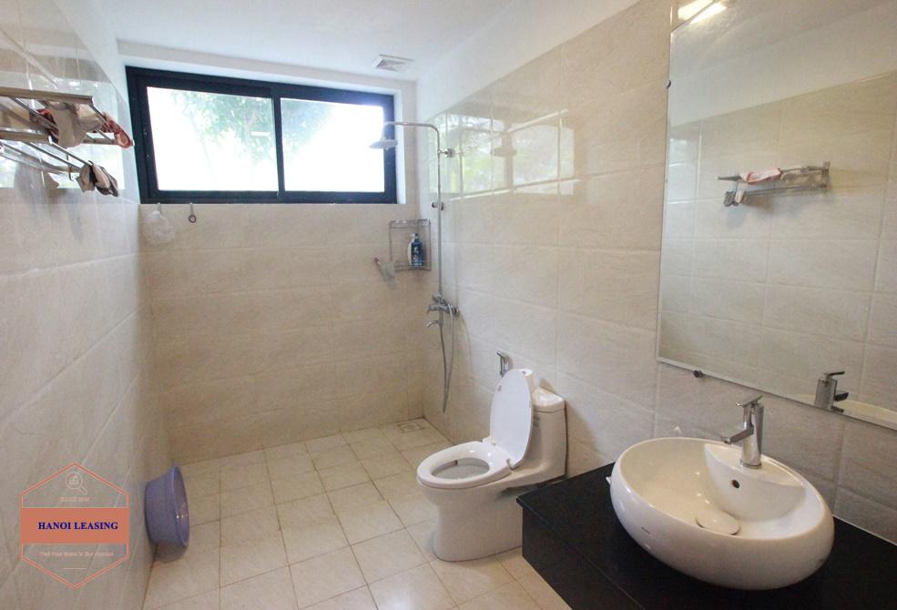 Beautiful house with large garden for rent in Tay Ho area, Hanoi Beautiful house with large garden for rent in Tay Ho area, Hanoi