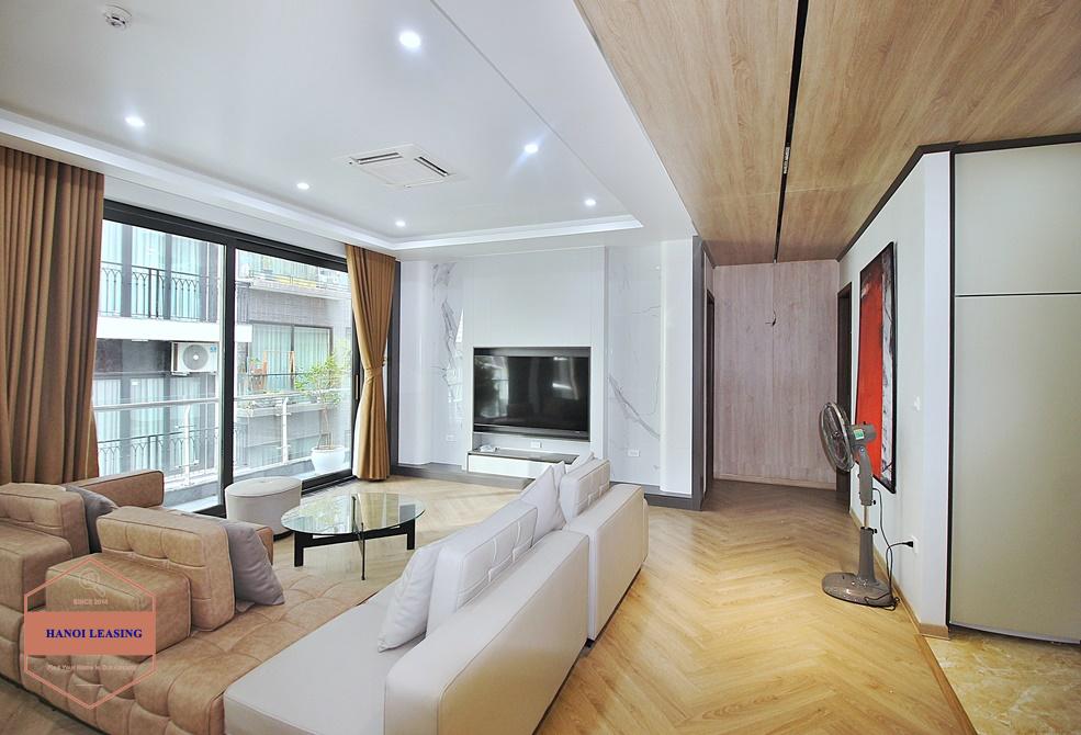 Brand new and modern 3 beds apartment for rent in Dang Thai Mai, Tay Ho