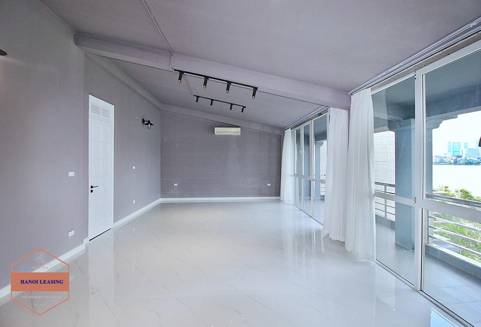 Lake view unfurnished house for rent in Dang Thai Mai, Tay Ho Lake view unfurnished house for rent in Dang Thai Mai, Tay Ho