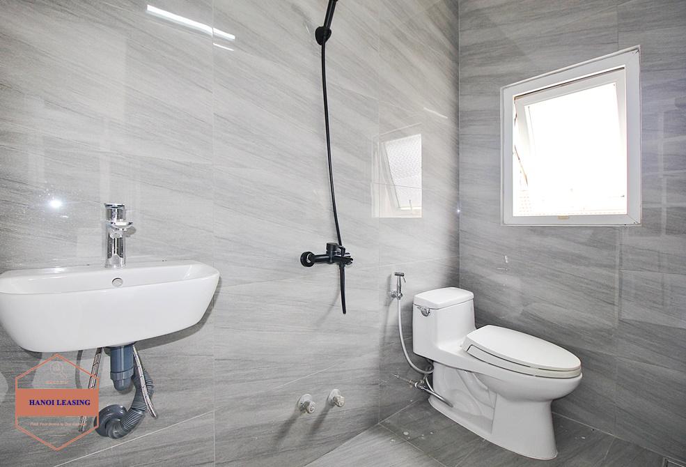 Lake view unfurnished house for rent in Dang Thai Mai, Tay Ho Lake view unfurnished house for rent in Dang Thai Mai, Tay Ho