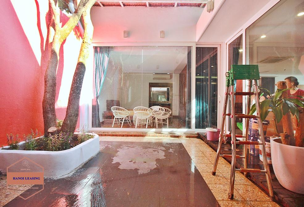 Beautiful house and nice house for rent in Tay Ho area, Hanoi Beautiful house and nice house for rent in Tay Ho area, Hanoi