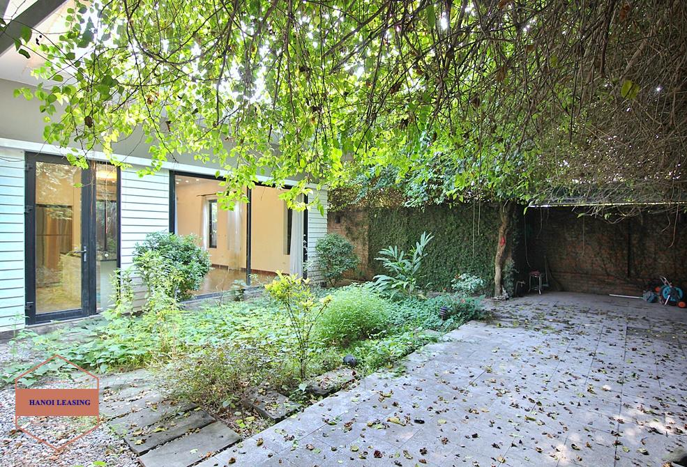 Brand new villa with wonderful garden for rent in Dang Thai Mai, Tay Ho, Hanoi Brand new villa with wonderful garden for rent in Dang Thai Mai, Tay Ho, Hanoi