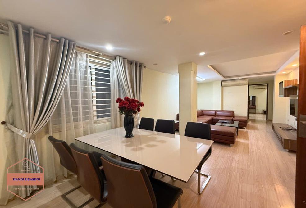 Three bedrooms apartment for rent in Giang Vo st, Da Dinh district Three bedrooms apartment for rent in Giang Vo st, Da Dinh district