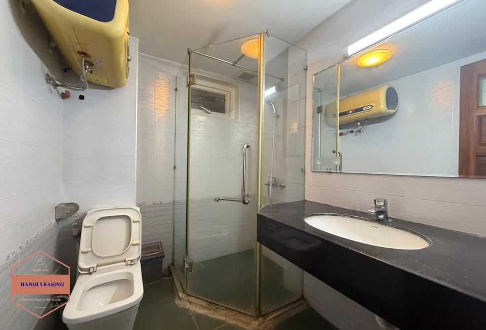 Three bedrooms apartment for rent in Giang Vo st, Da Dinh district Three bedrooms apartment for rent in Giang Vo st, Da Dinh district