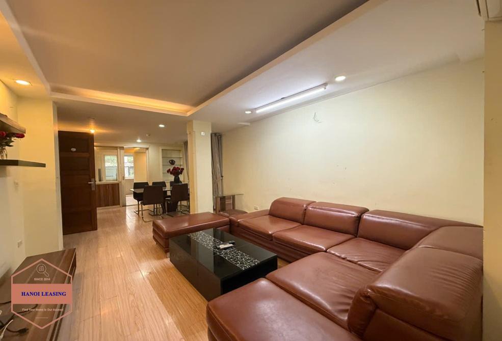 Three bedrooms apartment for rent in Giang Vo st, Da Dinh district Three bedrooms apartment for rent in Giang Vo st, Da Dinh district