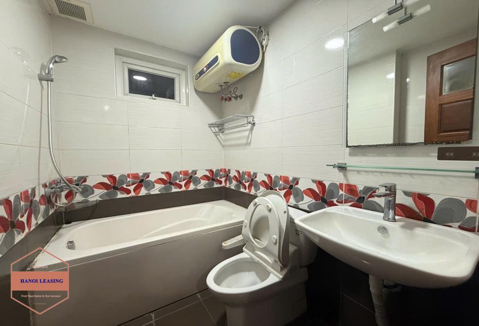 Three bedrooms apartment for rent in Giang Vo st, Da Dinh district Three bedrooms apartment for rent in Giang Vo st, Da Dinh district