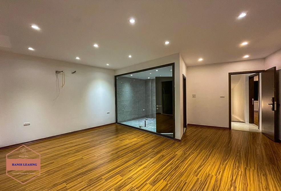 Beautiful house with elevator for open restaurants/office and living in Tu Hoa, Tay Ho, Ha Noi Beautiful house with elevator for open restaurants/office and living in Tu Hoa, Tay Ho, Ha Noi