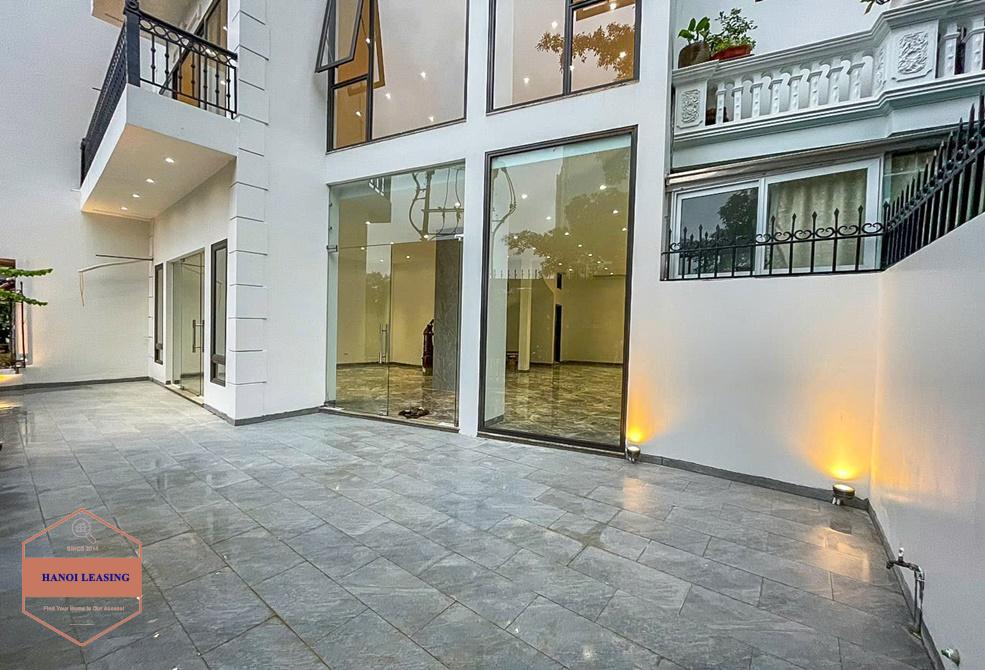 Beautiful house with elevator for open restaurants/office and living in Tu Hoa, Tay Ho, Ha Noi Beautiful house with elevator for open restaurants/office and living in Tu Hoa, Tay Ho, Ha Noi