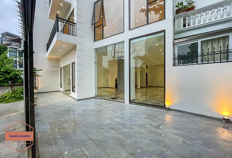 Beautiful house with elevator for open restaurants/office and living in Tu Hoa, Tay Ho, Ha Noi Beautiful house with elevator for open restaurants/office and living in Tu Hoa, Tay Ho, Ha Noi