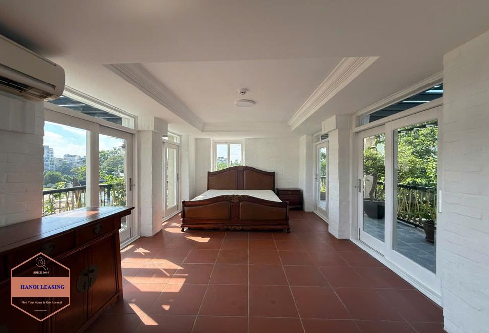 Beautifull house with nice rooftop for rent in Tu Hoa st, Tay Ho Beautifull house with nice rooftop for rent in Tu Hoa st, Tay Ho