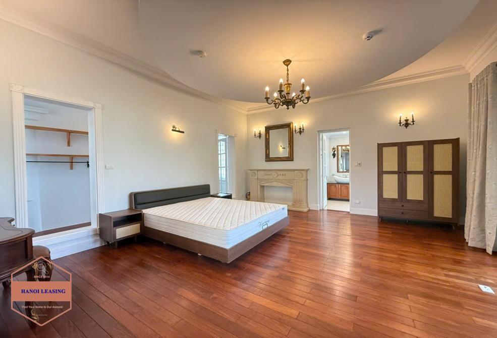 Beautifull house with nice rooftop for rent in Tu Hoa st, Tay Ho Beautifull house with nice rooftop for rent in Tu Hoa st, Tay Ho