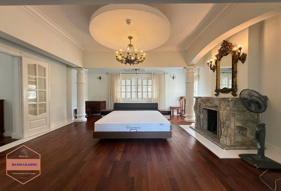 Beautifull house with nice rooftop for rent in Tu Hoa st, Tay Ho Beautifull house with nice rooftop for rent in Tu Hoa st, Tay Ho