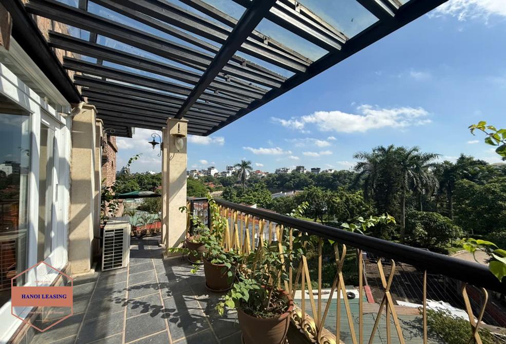 Beautifull house with nice rooftop for rent in Tu Hoa st, Tay Ho Beautifull house with nice rooftop for rent in Tu Hoa st, Tay Ho