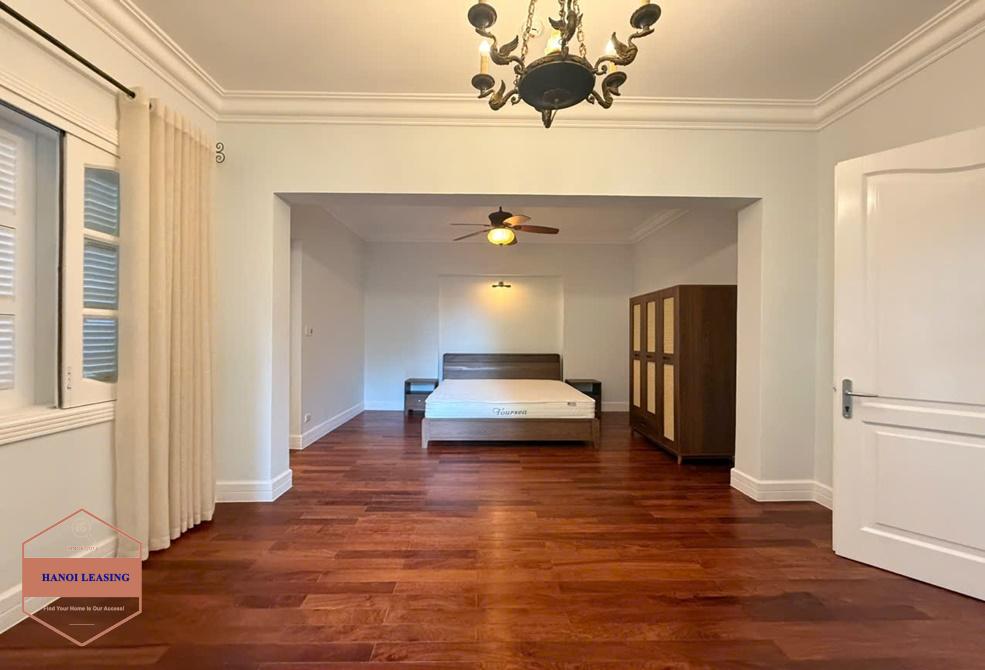 Beautifull house with nice rooftop for rent in Tu Hoa st, Tay Ho Beautifull house with nice rooftop for rent in Tu Hoa st, Tay Ho