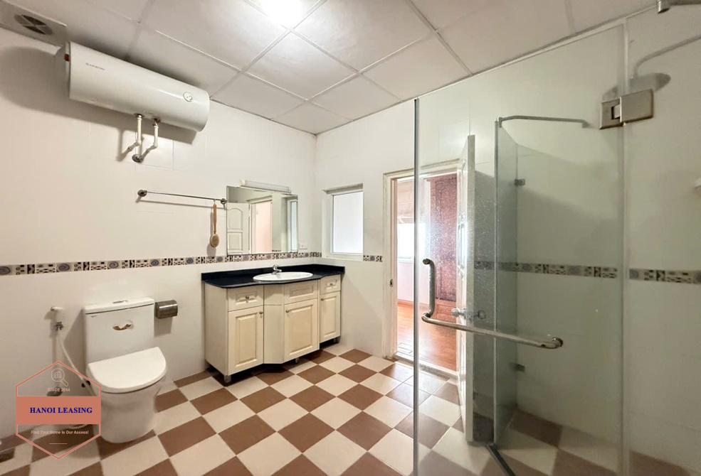 Charming house with swimming pool for rent in alley 31 Xuan dieu, Tay Ho Charming house with swimming pool for rent in alley 31 Xuan dieu, Tay Ho