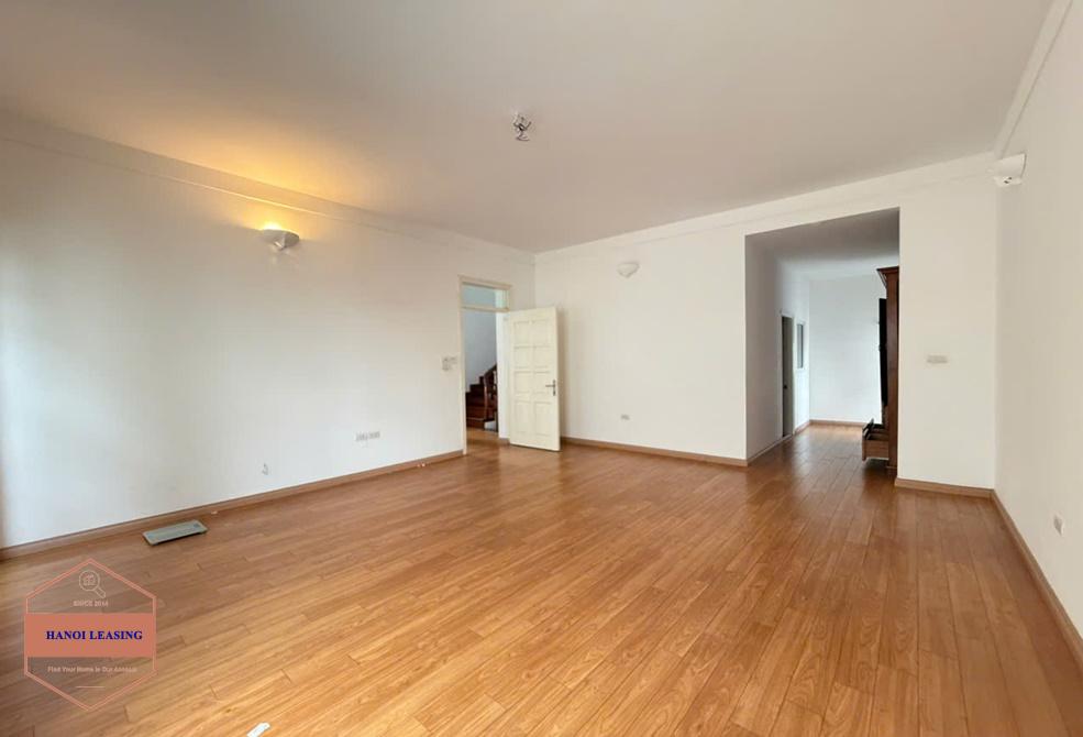 Charming house with swimming pool for rent in alley 31 Xuan dieu, Tay Ho Charming house with swimming pool for rent in alley 31 Xuan dieu, Tay Ho