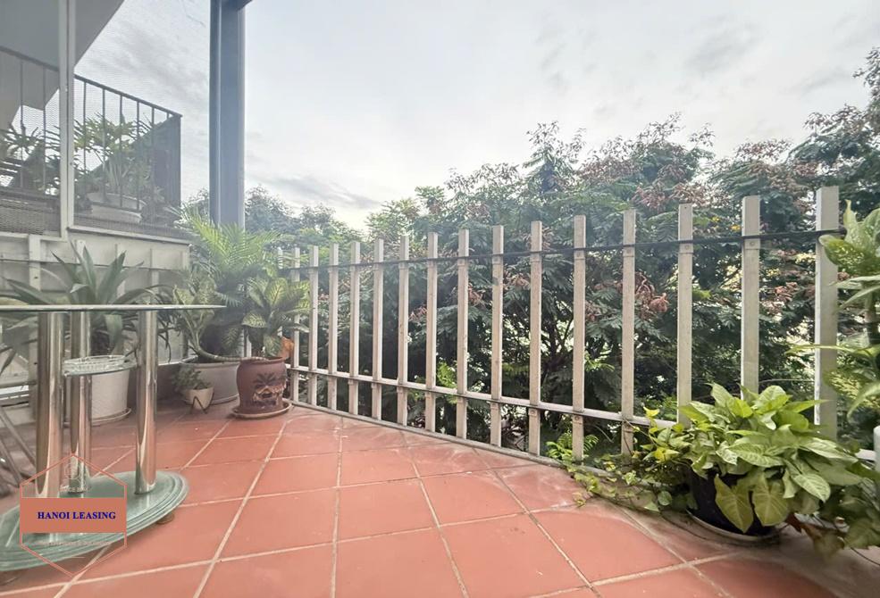 Big size one bedroom apartment for rent on Vu Mien st, Tay Ho Big size one bedroom apartment for rent on Vu Mien st, Tay Ho