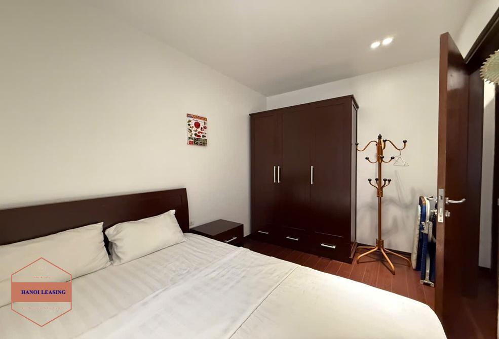 Two bedrooms apartment for rent in Vu Thanh st, Dong Da district Two bedrooms apartment for rent in Vu Thanh st, Dong Da district