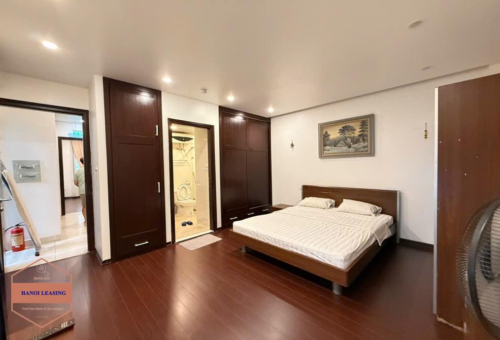 Two bedrooms apartment for rent in Vu Thanh st, Dong Da district Two bedrooms apartment for rent in Vu Thanh st, Dong Da district