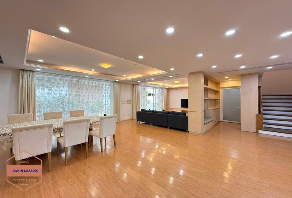 Beautiful house with fully furnished and swimming pool, Gym for rent in Tay Ho street, Tay Ho district Beautiful house with fully furnished and swimming pool, Gym for rent in Tay Ho street, Tay Ho district