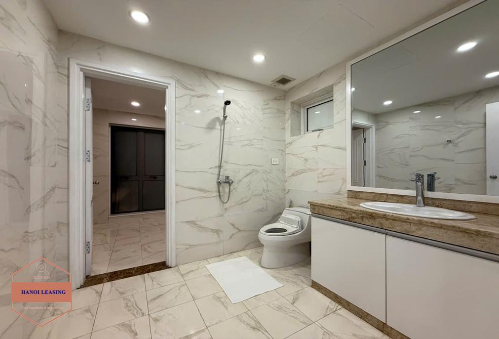 Beautiful house with fully furnished and swimming pool, Gym for rent in Tay Ho street, Tay Ho district Beautiful house with fully furnished and swimming pool, Gym for rent in Tay Ho street, Tay Ho district