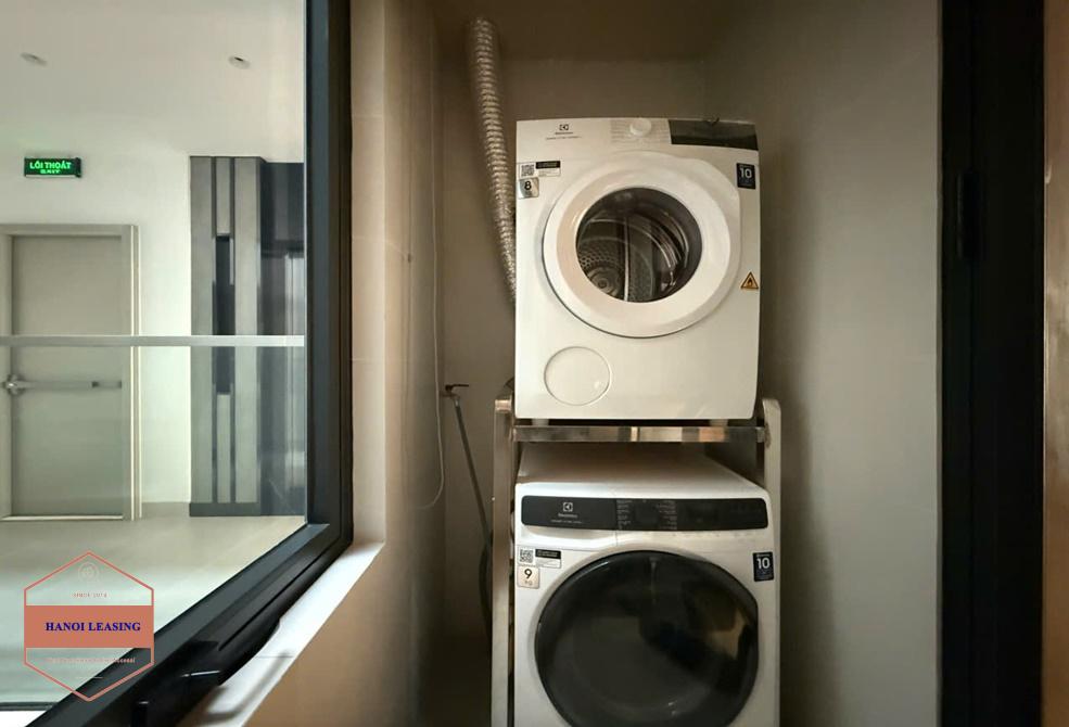 Beautifull duplex apartment with 3 bedrooms for rent inalley 12 Dang Thai Mai st, Tay Ho Beautifull duplex apartment with 3 bedrooms for rent inalley 12 Dang Thai Mai st, Tay Ho