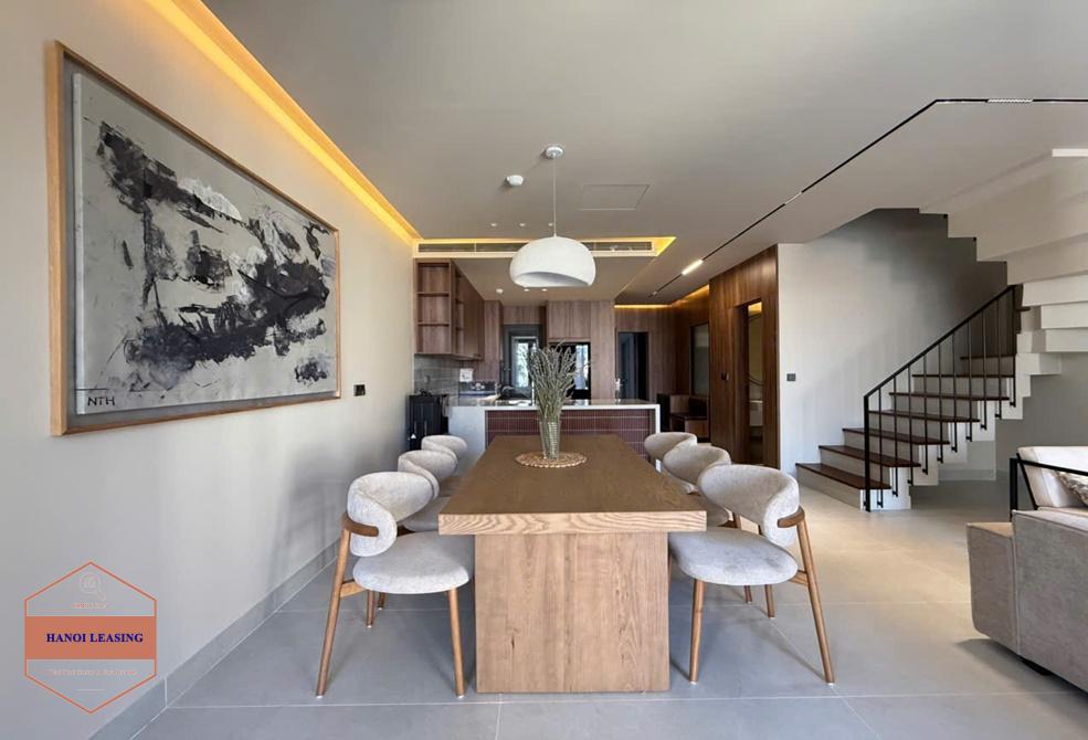 Beautifull duplex apartment with 3 bedrooms for rent inalley 12 Dang Thai Mai st, Tay Ho Beautifull duplex apartment with 3 bedrooms for rent inalley 12 Dang Thai Mai st, Tay Ho