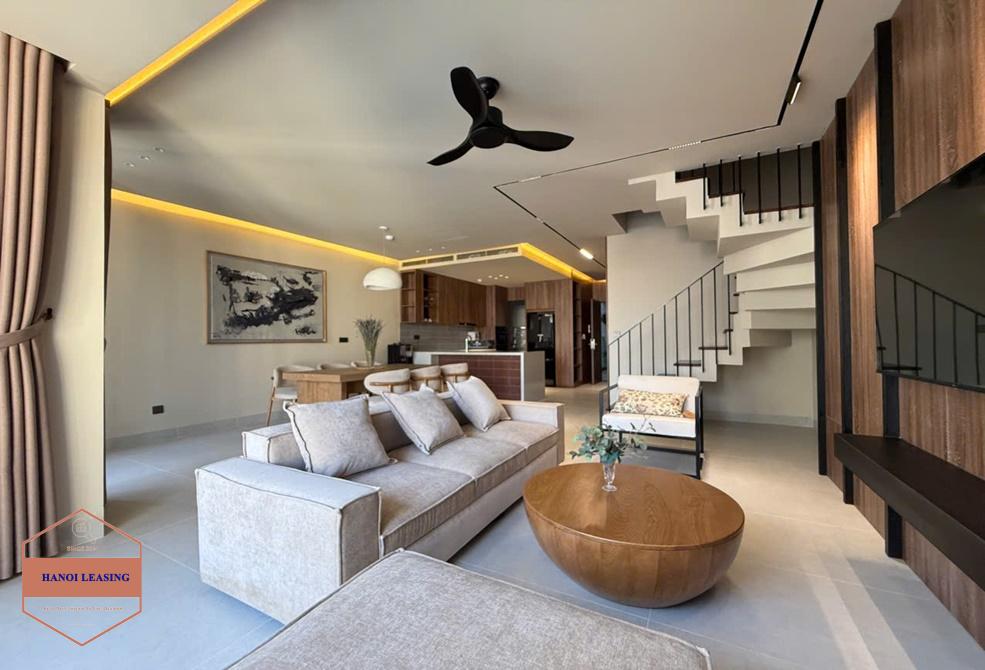 Beautifull duplex apartment with 3 bedrooms for rent inalley 12 Dang Thai Mai st, Tay Ho