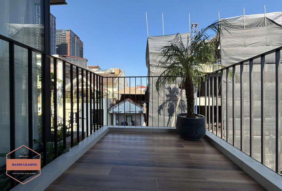 Beautifull duplex apartment with 3 bedrooms for rent inalley 12 Dang Thai Mai st, Tay Ho Beautifull duplex apartment with 3 bedrooms for rent inalley 12 Dang Thai Mai st, Tay Ho