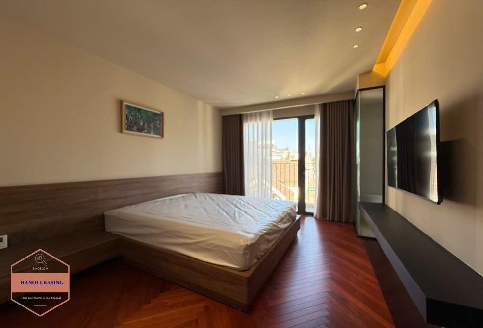 Beautifull duplex apartment with 3 bedrooms for rent inalley 12 Dang Thai Mai st, Tay Ho Beautifull duplex apartment with 3 bedrooms for rent inalley 12 Dang Thai Mai st, Tay Ho