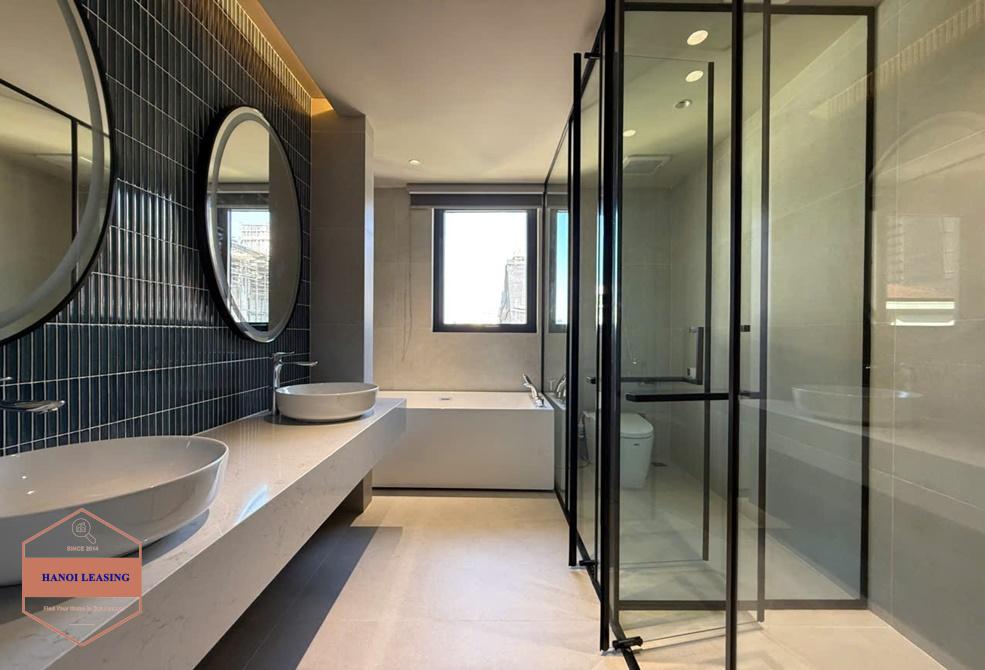 Beautifull duplex apartment with 3 bedrooms for rent inalley 12 Dang Thai Mai st, Tay Ho Beautifull duplex apartment with 3 bedrooms for rent inalley 12 Dang Thai Mai st, Tay Ho