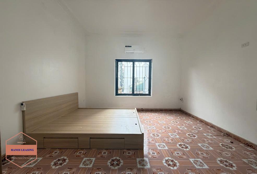 Small house for rent in Thanh Am st, Long Bien, Ha Noi Small house for rent in Thanh Am st, Long Bien, Ha Noi