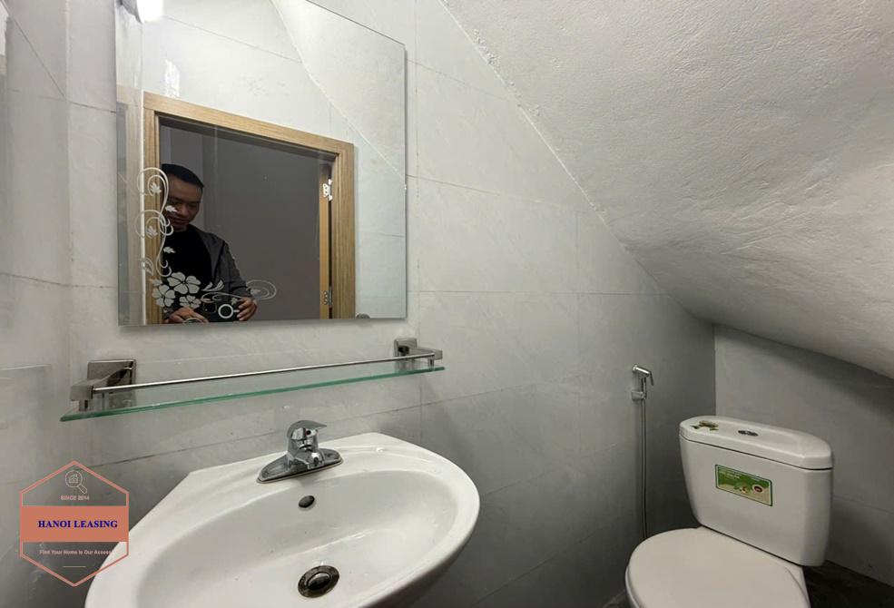 Small house for rent in Thanh Am st, Long Bien, Ha Noi Small house for rent in Thanh Am st, Long Bien, Ha Noi