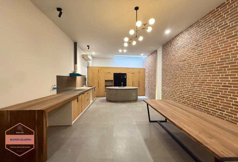 Three bedrooms house for rent in Co Linh st, Long Bien Three bedrooms house for rent in Co Linh st, Long Bien