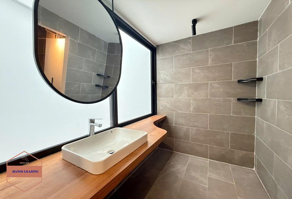 Three bedrooms house for rent in Co Linh st, Long Bien Three bedrooms house for rent in Co Linh st, Long Bien