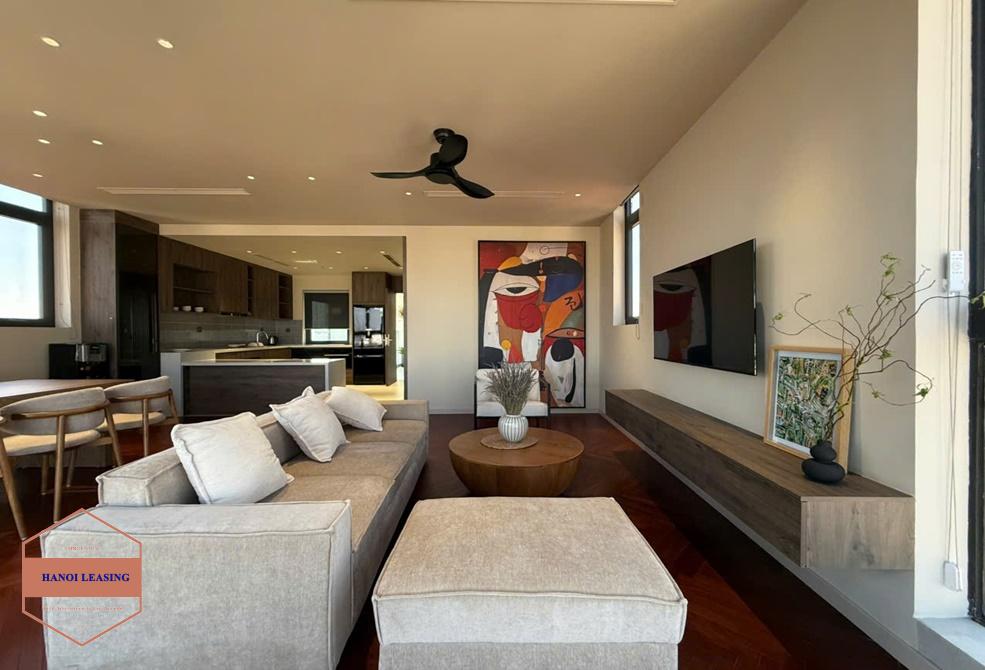 Quality apartment for rent onthe 7th floor of nice building in Dang Thai mai st, Tay Ho Quality apartment for rent onthe 7th floor of nice building in Dang Thai mai st, Tay Ho