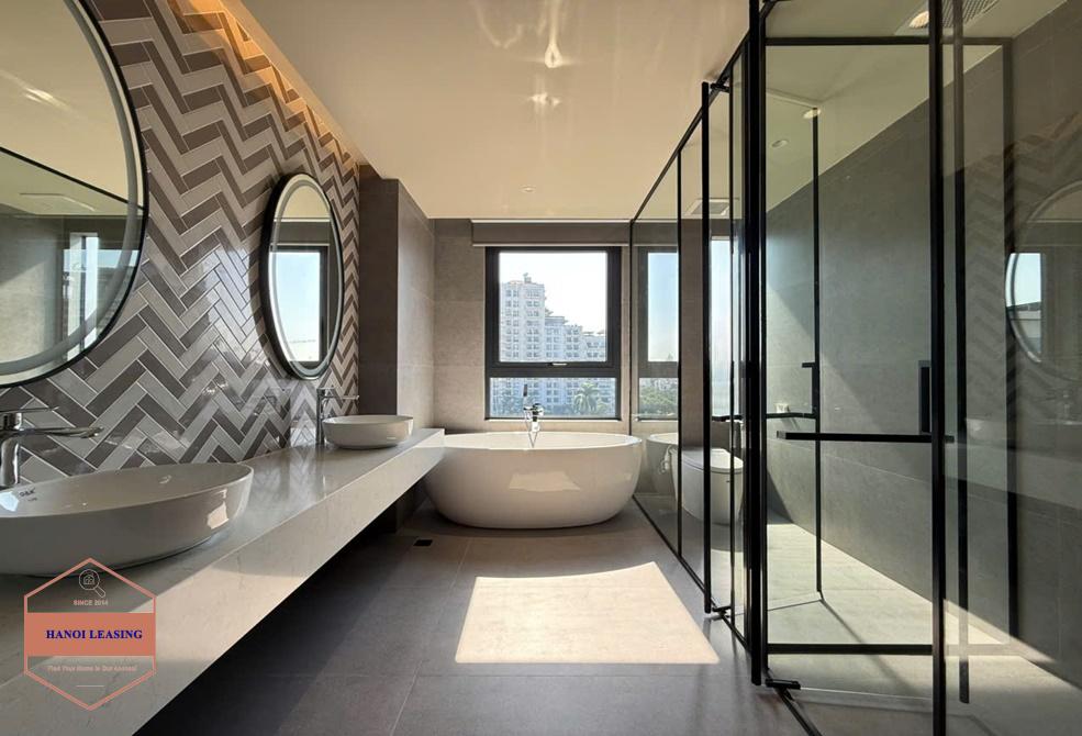 Quality apartment for rent onthe 7th floor of nice building in Dang Thai mai st, Tay Ho Quality apartment for rent onthe 7th floor of nice building in Dang Thai mai st, Tay Ho