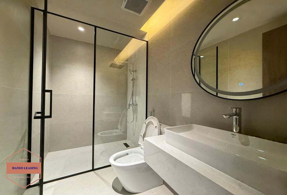 Quality apartment for rent onthe 7th floor of nice building in Dang Thai mai st, Tay Ho Quality apartment for rent onthe 7th floor of nice building in Dang Thai mai st, Tay Ho