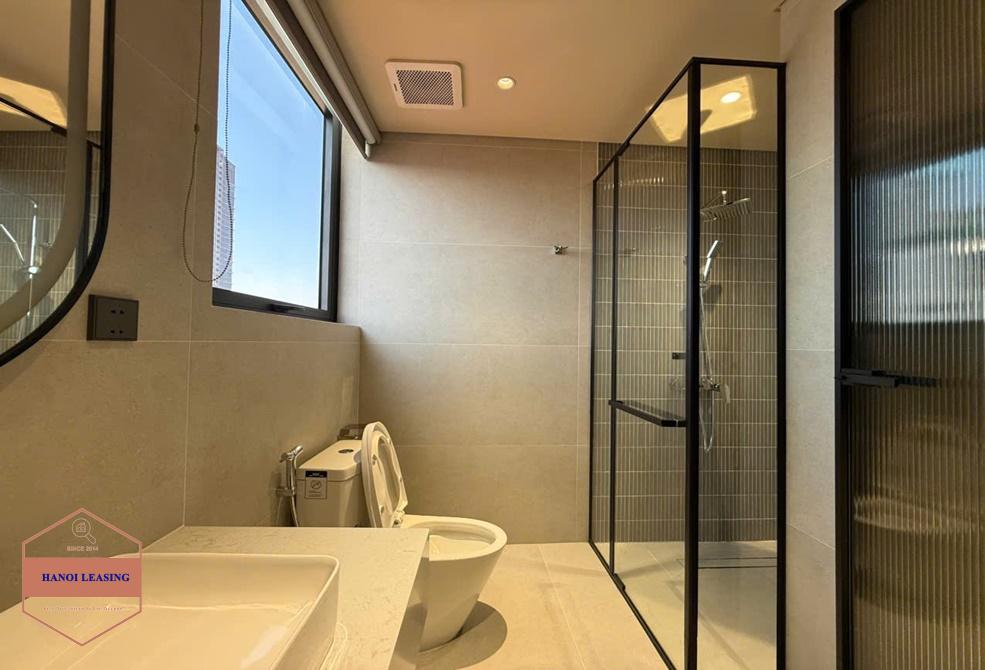 Quality apartment for rent onthe 7th floor of nice building in Dang Thai mai st, Tay Ho Quality apartment for rent onthe 7th floor of nice building in Dang Thai mai st, Tay Ho