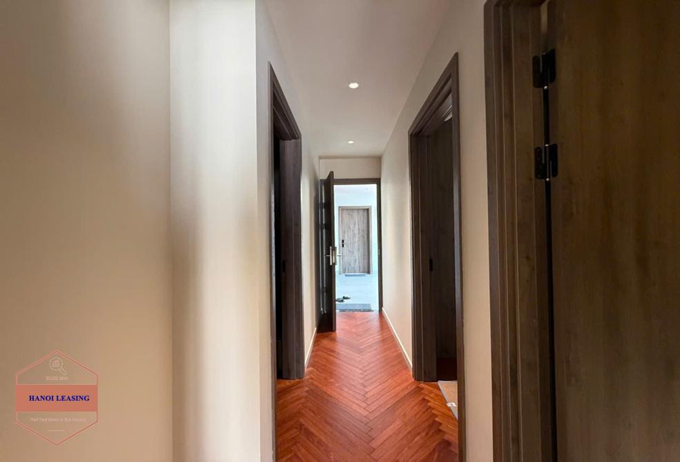 Quality apartment for rent onthe 7th floor of nice building in Dang Thai mai st, Tay Ho Quality apartment for rent onthe 7th floor of nice building in Dang Thai mai st, Tay Ho