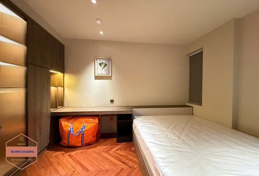 Quality apartment for rent onthe 7th floor of nice building in Dang Thai mai st, Tay Ho Quality apartment for rent onthe 7th floor of nice building in Dang Thai mai st, Tay Ho