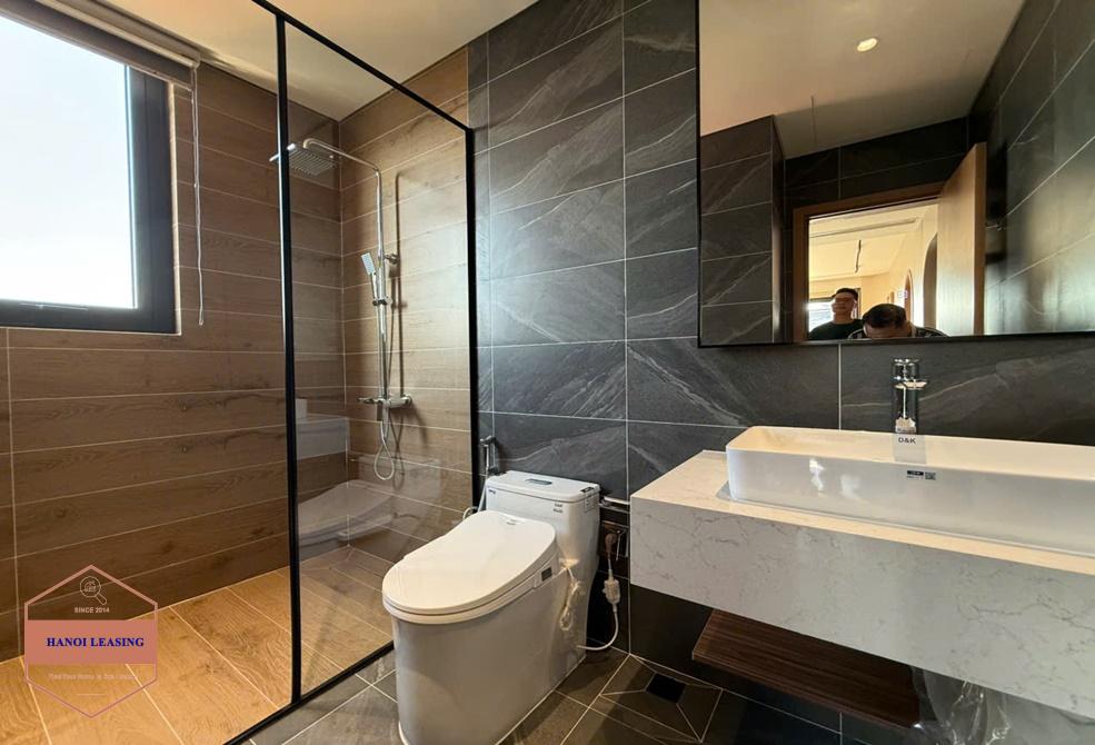 Style one bedroom apartment for rent in Dang Thai Mai st, Tay Ho and very closed the lake Style one bedroom apartment for rent in Dang Thai Mai st, Tay Ho and very closed the lake