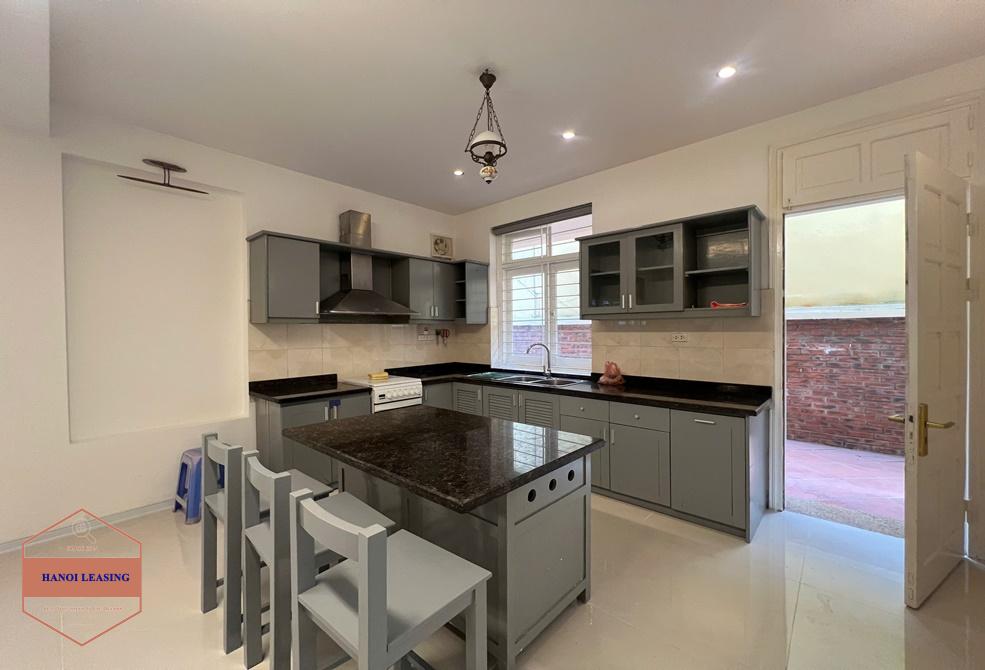 Garden house for rent in Au co st, Tay Ho, Ha Noi Garden house for rent in Au co st, Tay Ho, Ha Noi