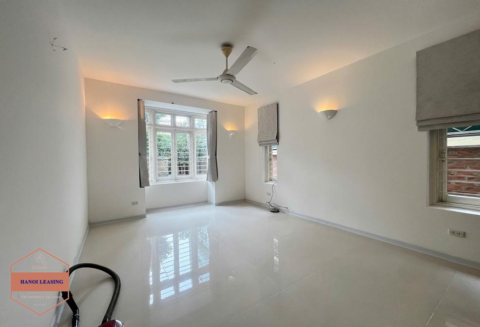 Garden house for rent in Au co st, Tay Ho, Ha Noi Garden house for rent in Au co st, Tay Ho, Ha Noi