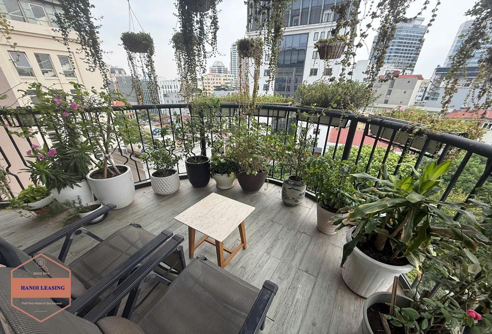 Beautifull apartment on 8th floor for rent in Tran Hung Dao st, Hoan Kiem area Beautifull apartment on 8th floor for rent in Tran Hung Dao st, Hoan Kiem area