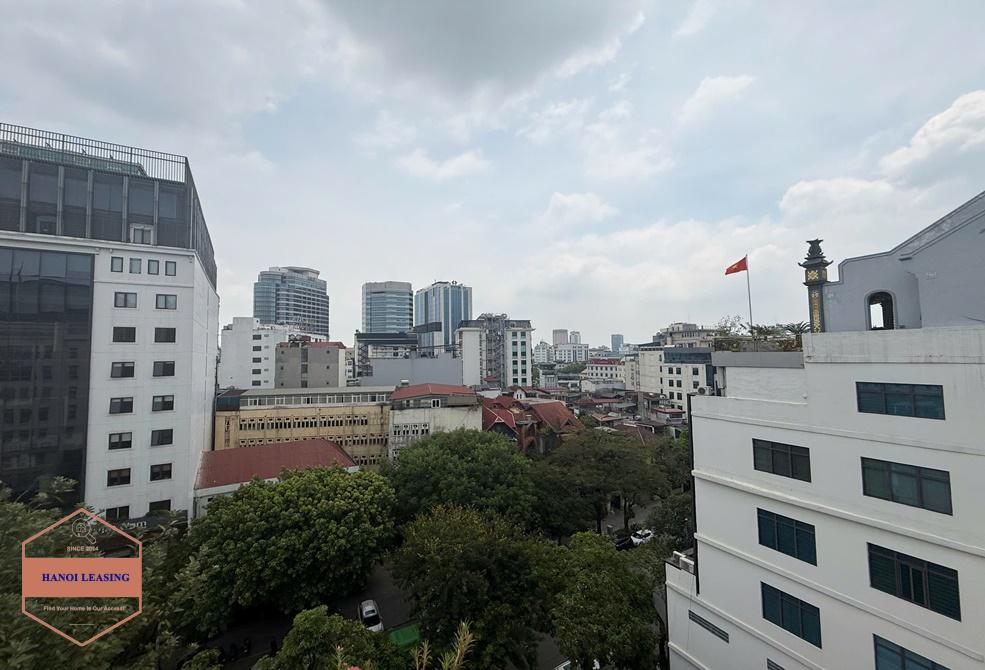 Beautifull apartment on 8th floor for rent in Tran Hung Dao st, Hoan Kiem area Beautifull apartment on 8th floor for rent in Tran Hung Dao st, Hoan Kiem area